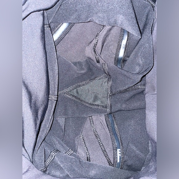 lululemon circuit breaker skirt - Picture 7 of 7